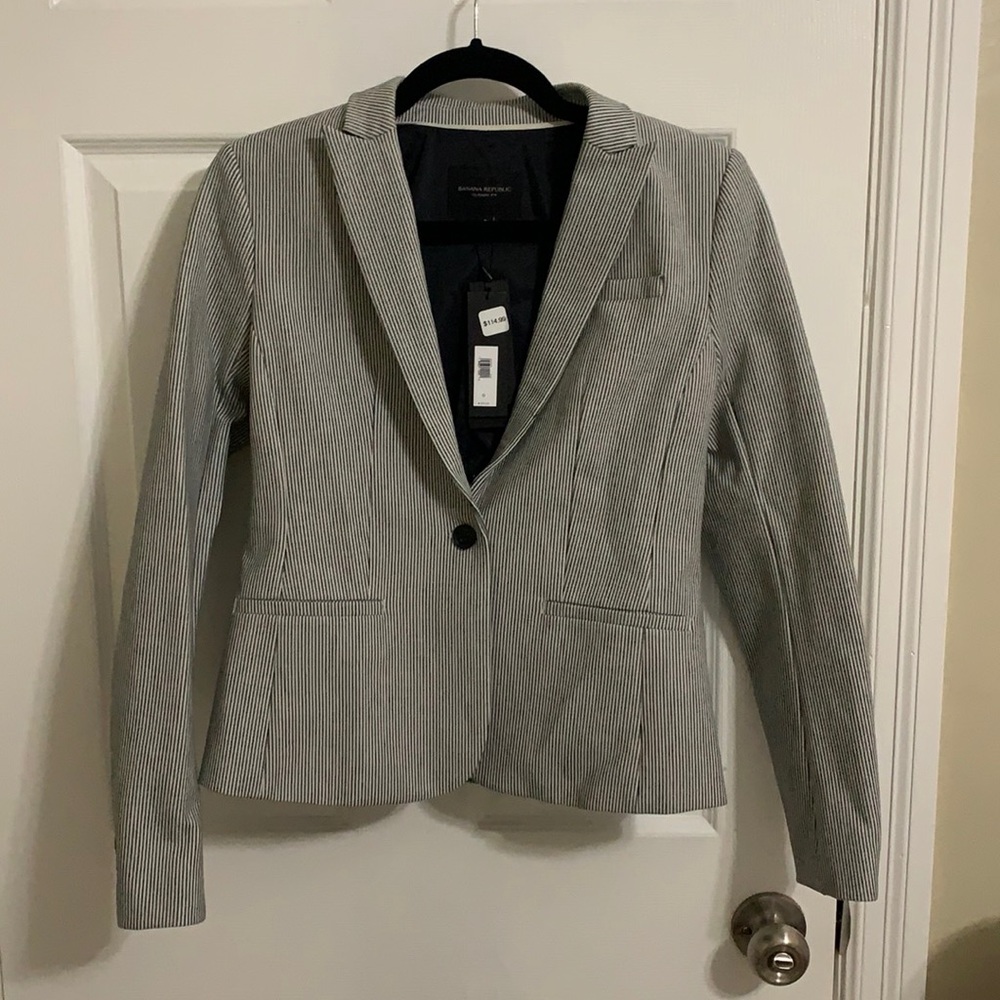Banana Republic Classic Fit Blazer